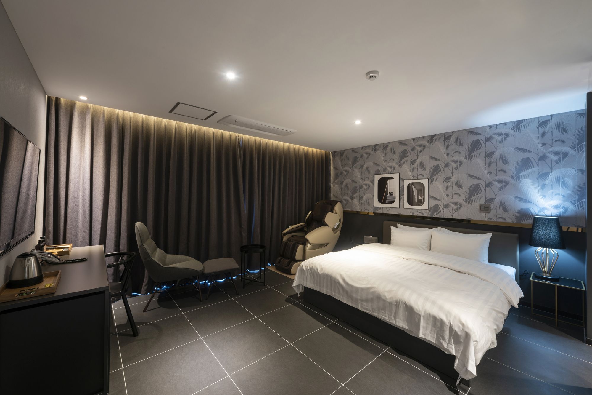 Brown-Dot Hotel Shinho Busan Exteriör bild
