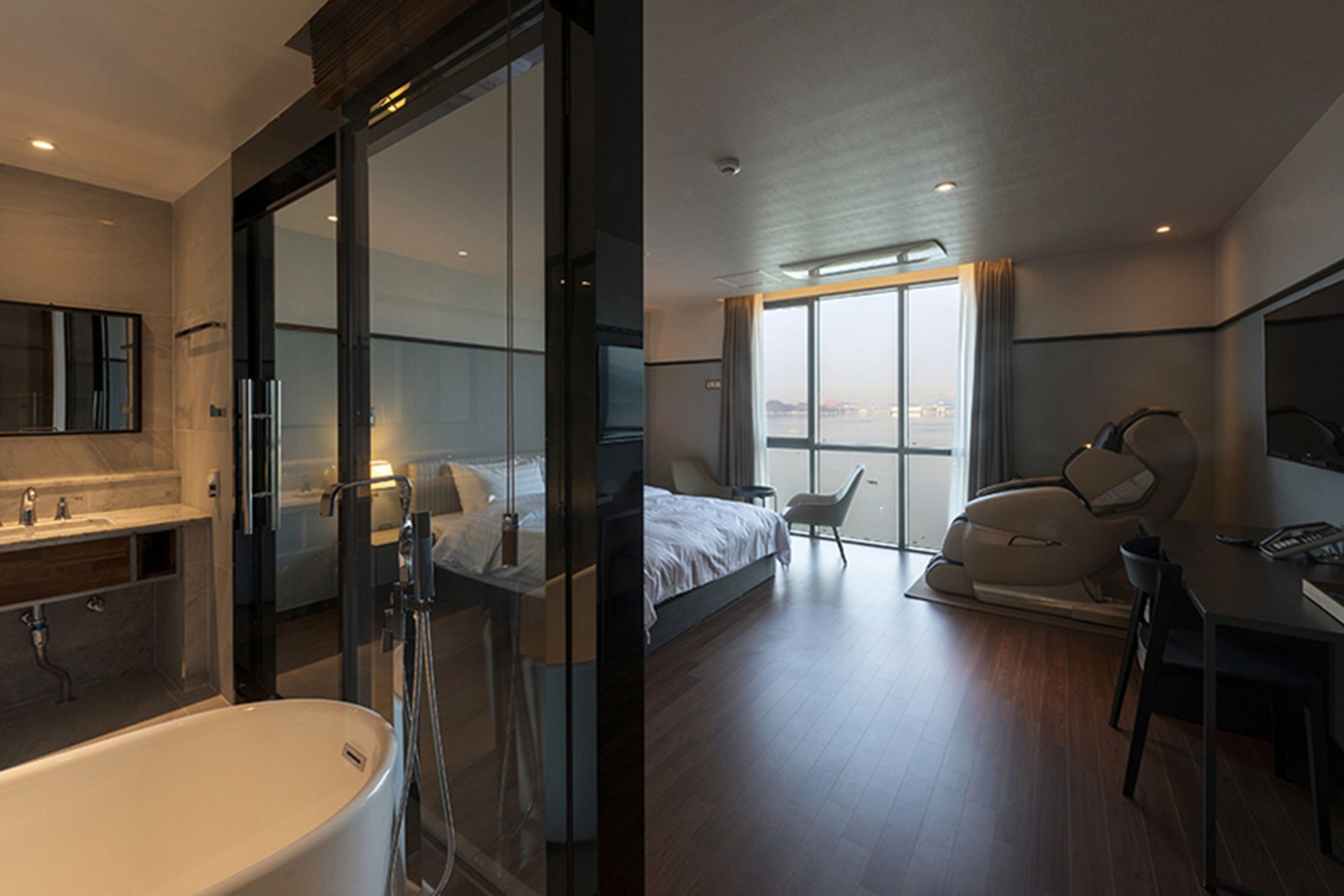 Brown-Dot Hotel Shinho Busan Exteriör bild