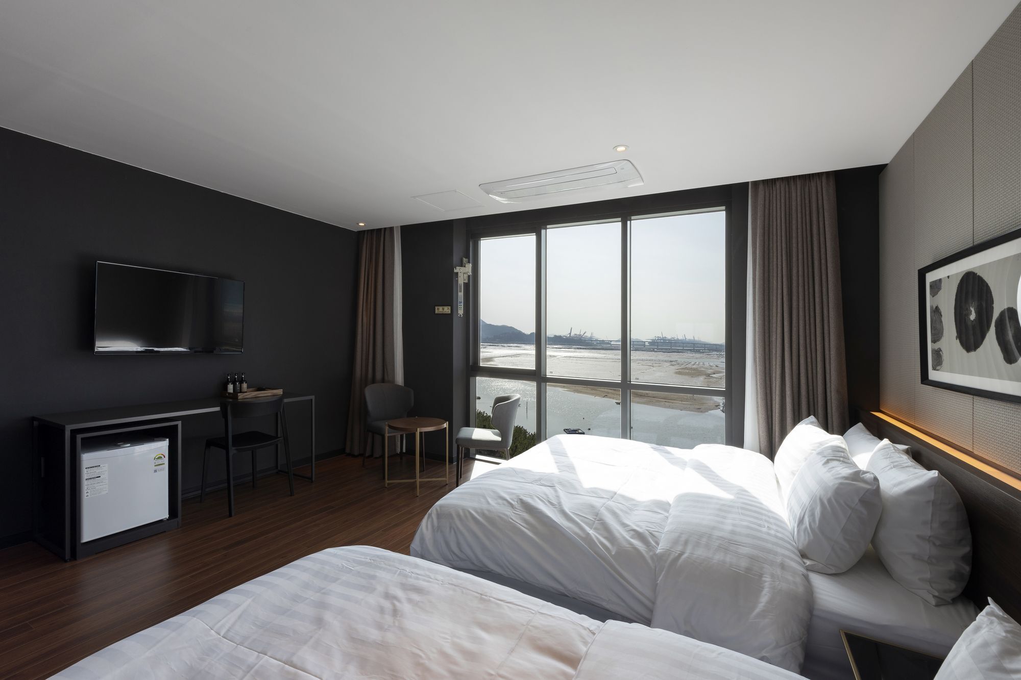 Brown-Dot Hotel Shinho Busan Exteriör bild
