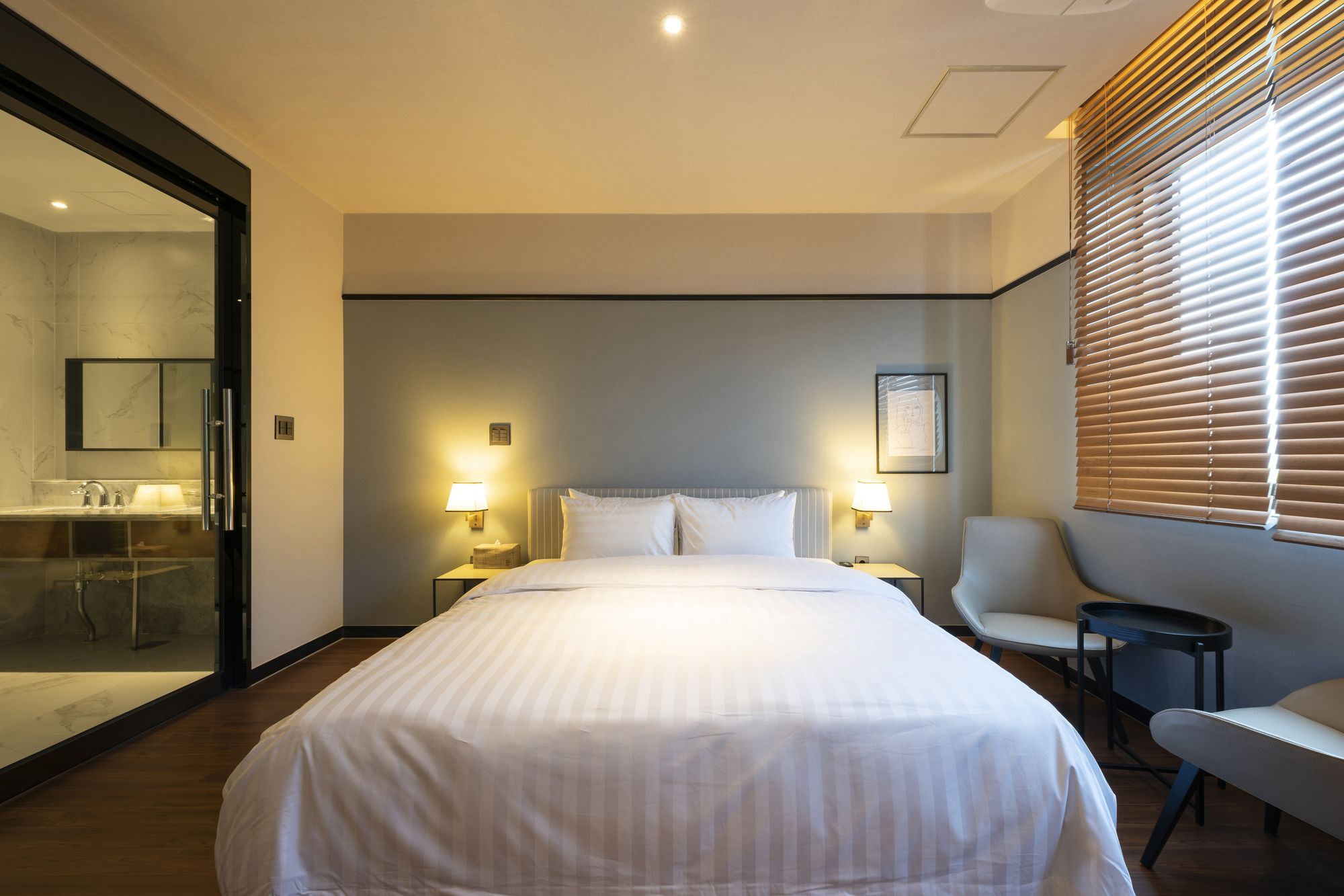 Brown-Dot Hotel Shinho Busan Exteriör bild